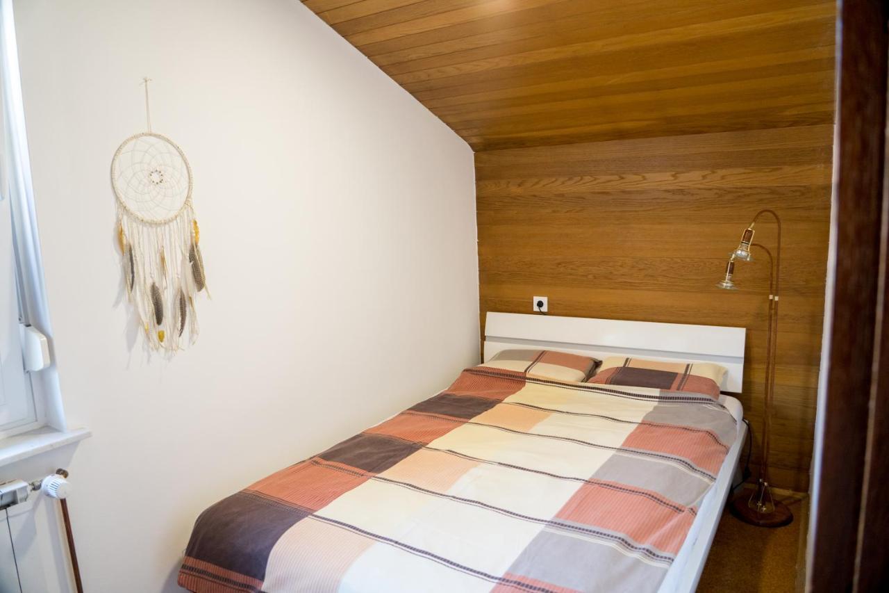 Apartment Apartma Kamra15 Mezica