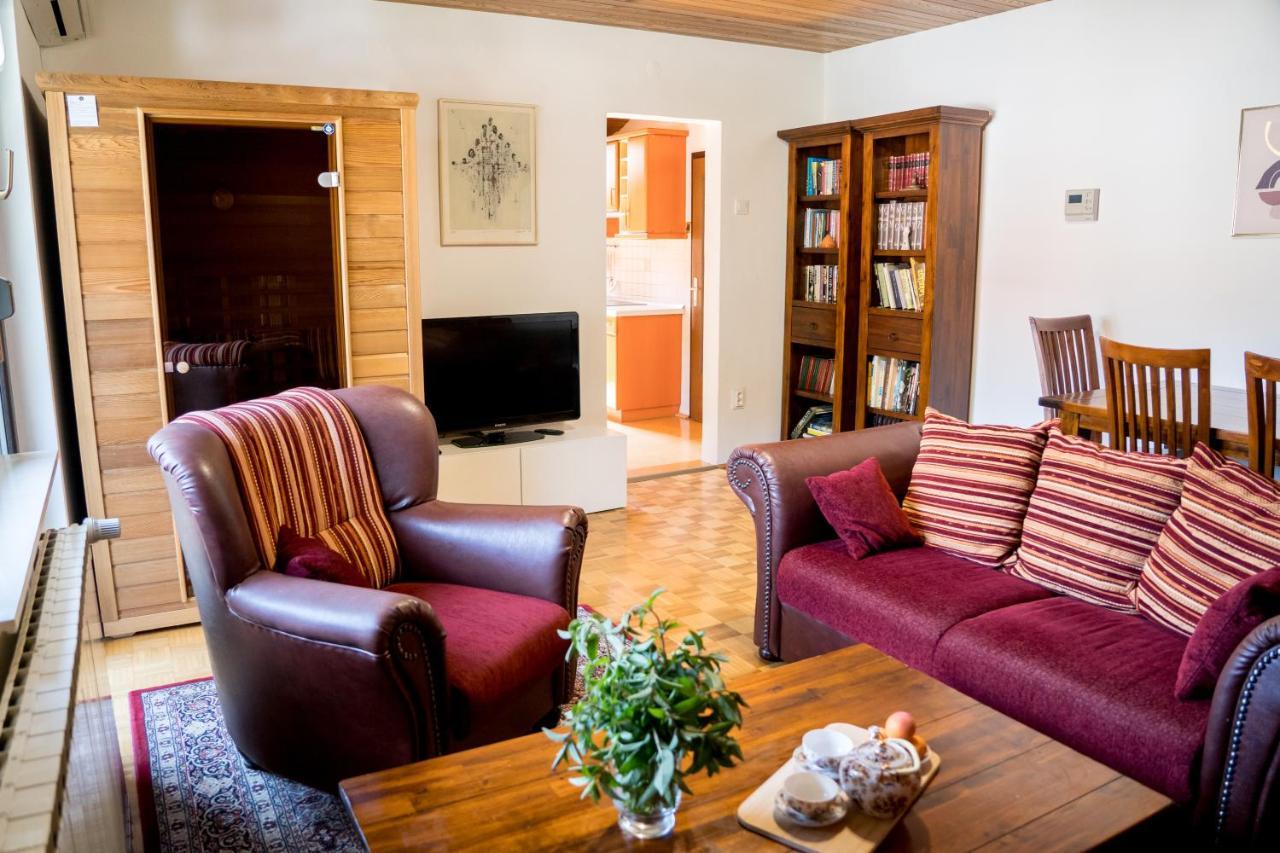 Apartment Apartma Kamra15
